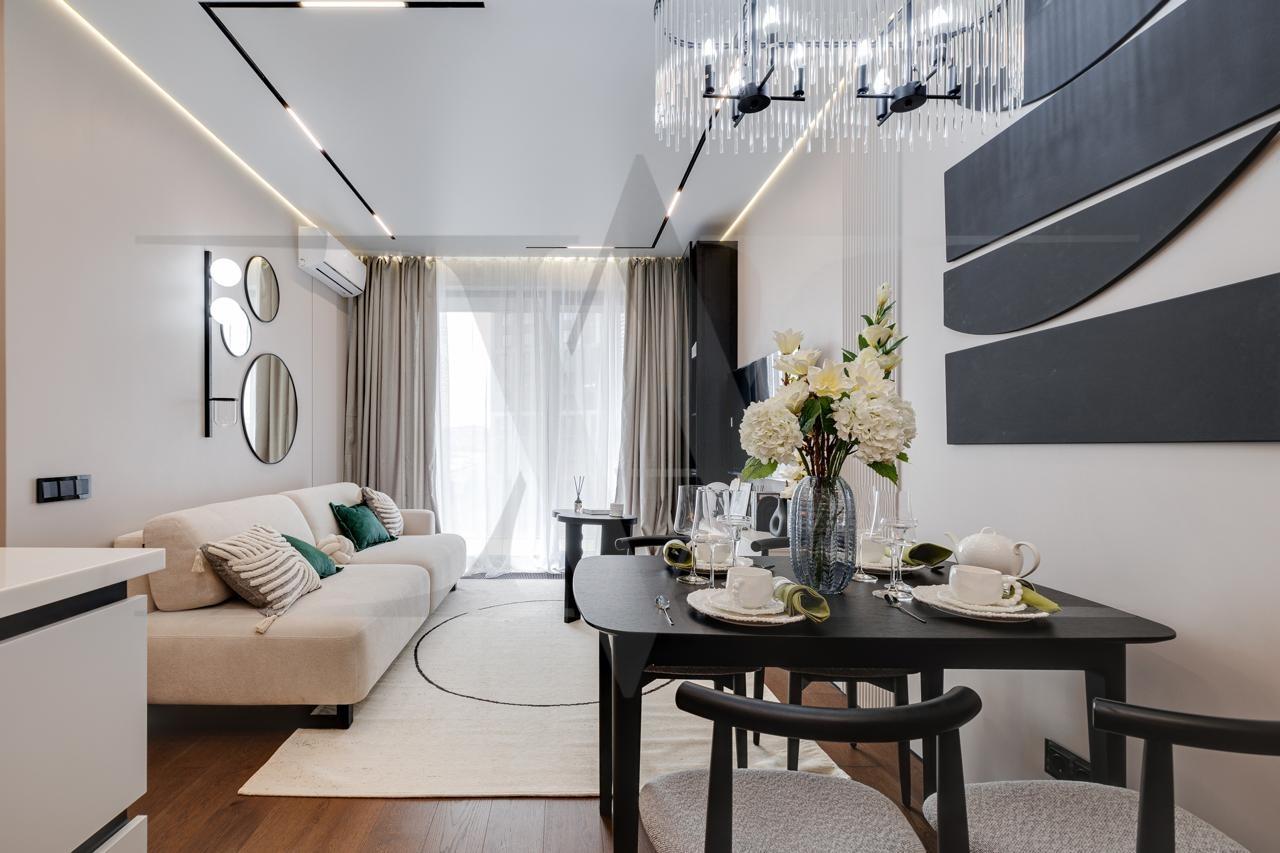 ПРЕДЛАГАЕМ В АРЕНДУ С ПРАВОМ ВЫКУПА, НА 2 МЕСЯЦА КВАРТИРУ С НОВЫМ ДИЗАЙНЕРСКИМ РЕМОНТОМ.
КВАРТИРА СТОИТ НА ПРОДАЖУ!!
В КВАРТИРЕ РАНЕЕ НИКТО НЕ ПРОЖИВАЛ!
РАССМАТРИВАЕМ БЕЗ МАЛЕНЬКИХ ДЕТЕЙ И ЖИВОТНЫХ!

Новая 3-х комнатная квартира с большой кухней гостиной и авторским дизайн-проектом от студии дизайна